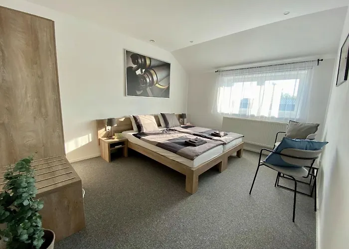 بيت ضيافة Apartmany Pelhrimov 3*